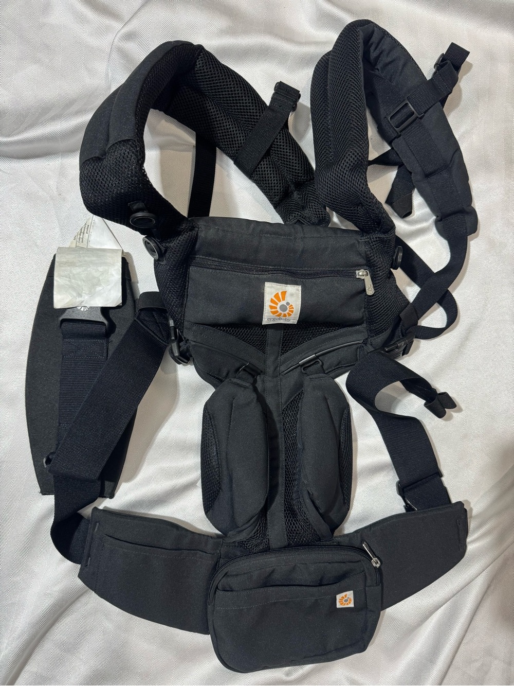 Ergonomic Black with Hip Belt - Ergobaby
